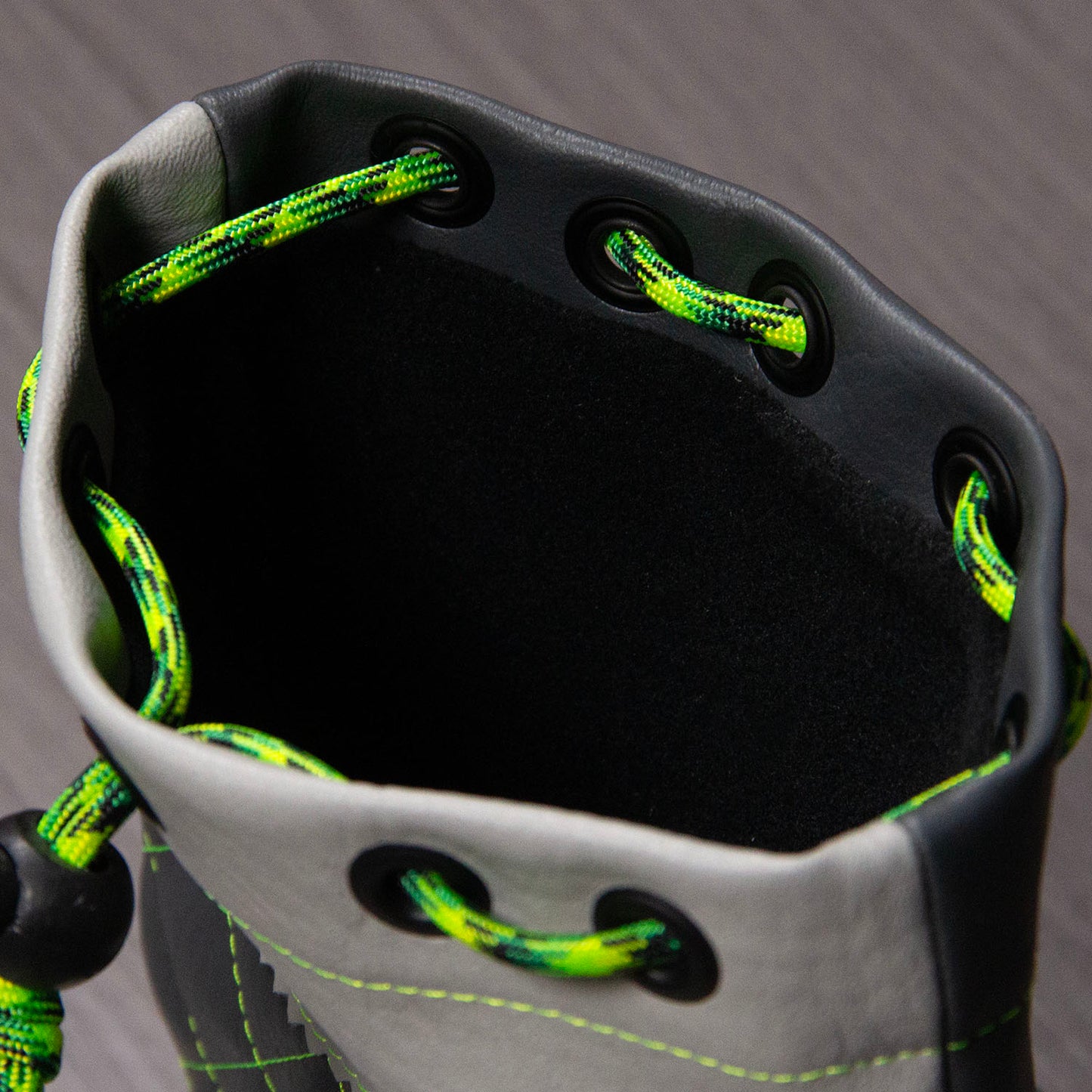 RANGEFINDER POUCH - TUFTED - VOLTAGE(CHARCOAL/CEMENT/NEON GRN)