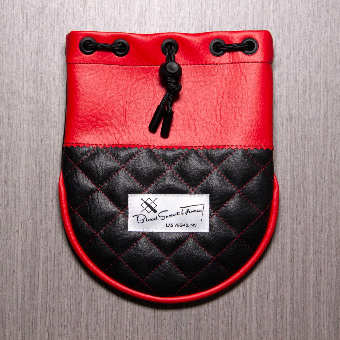 BST RANGEFINDER POUCH - TUFTED - BLACK W/ RED